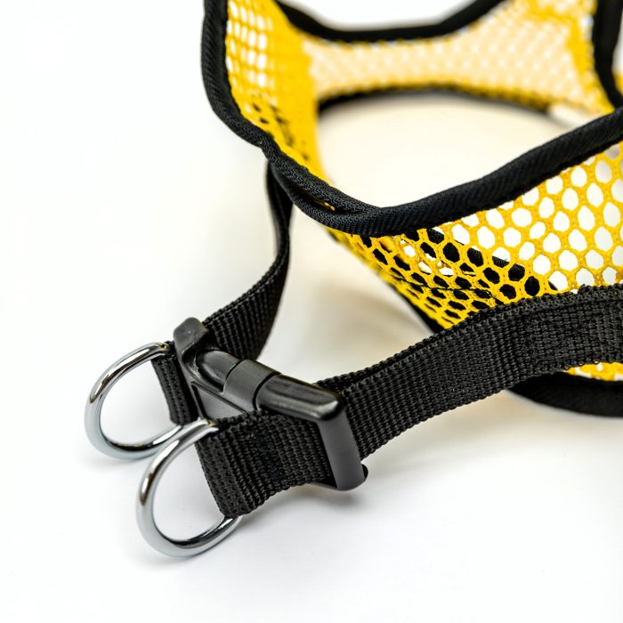 yellow netted step in dog harness detail